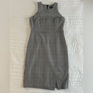 Banana Republic Black & White Houndstooth Shift Dress